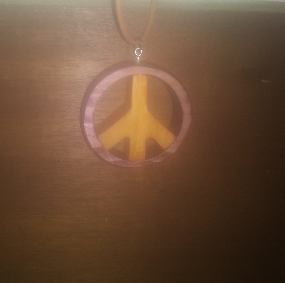 Pendant - Picture 2 of 2